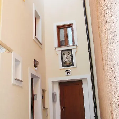 Apartmaji Ema * Koper