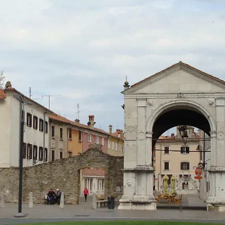 Apartmaji Ema Daire Koper