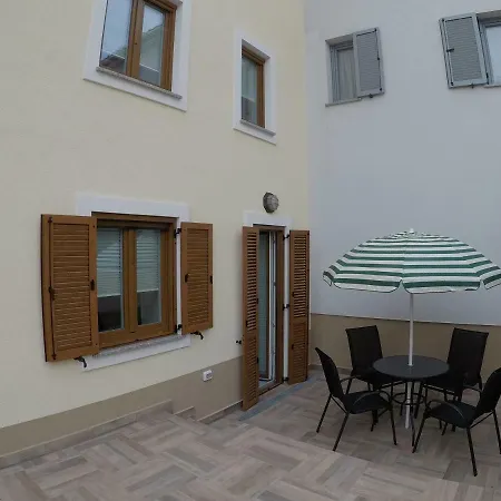Appartement Apartmaji Ema