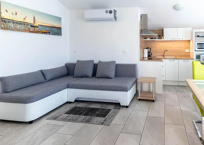 Apartmaji Ema Apartmán *